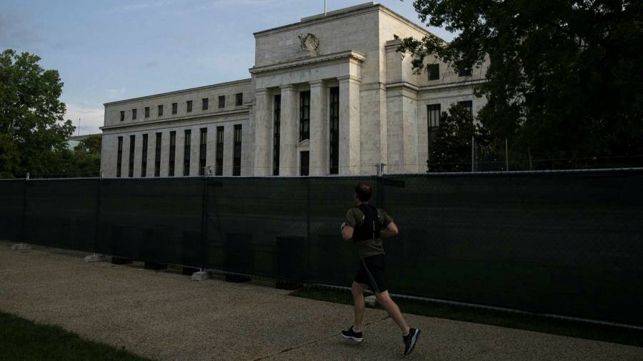 European stocks rise as investors assess monetary policy outlook