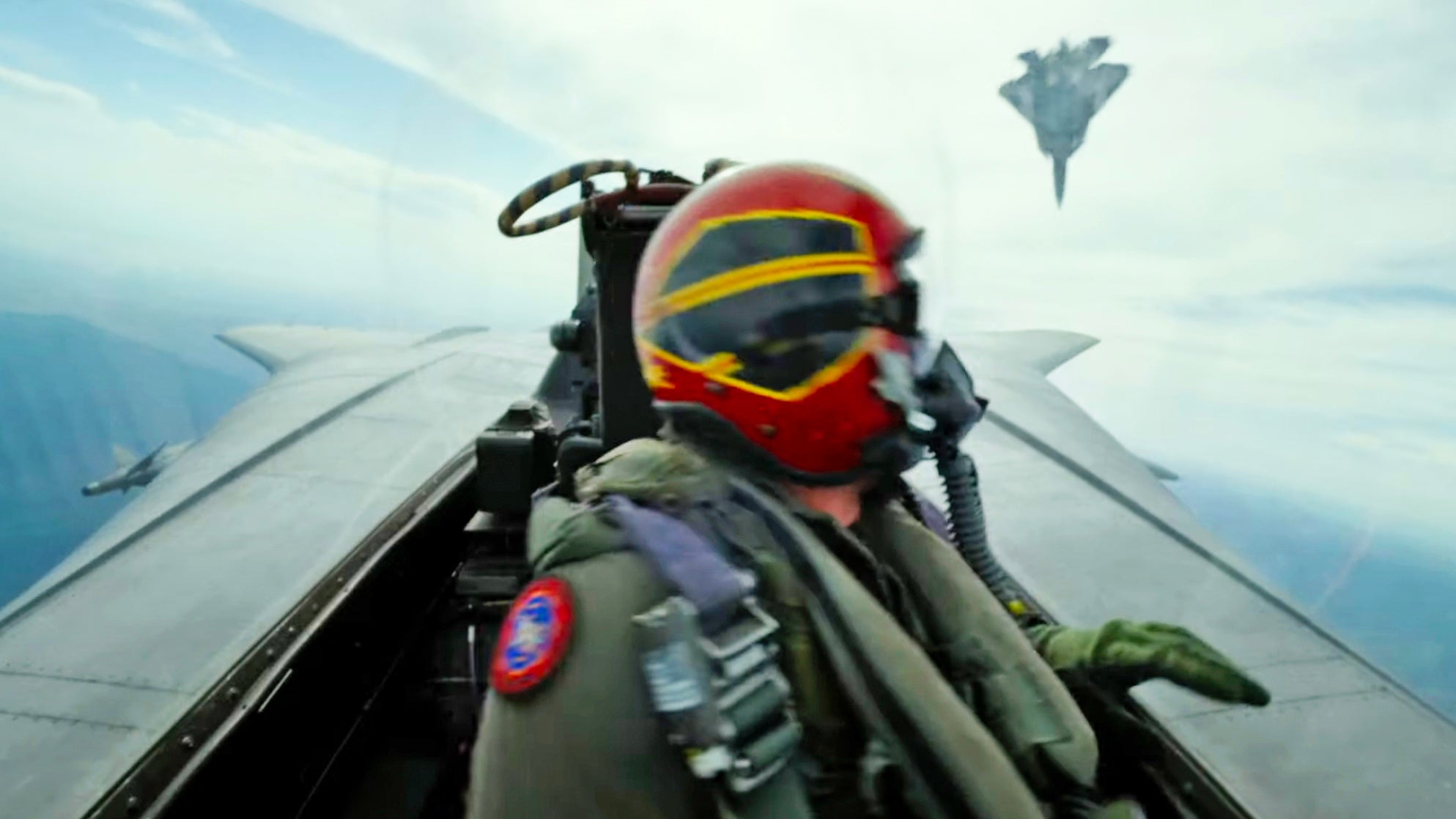 New Top Gun Trailer Shows Dogfight Between F-14 And Su-57 16 New Top Gun Trailer Shows Dogfight Between F-14 And Su-57