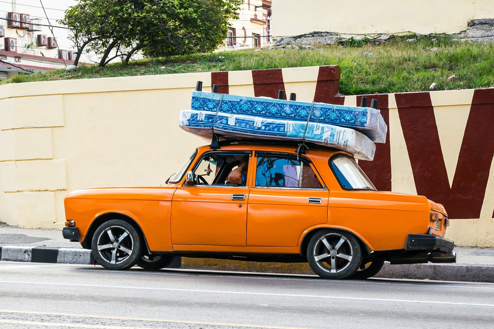 Keep Your Cool on the Best Mattresses for Hot Sleepers