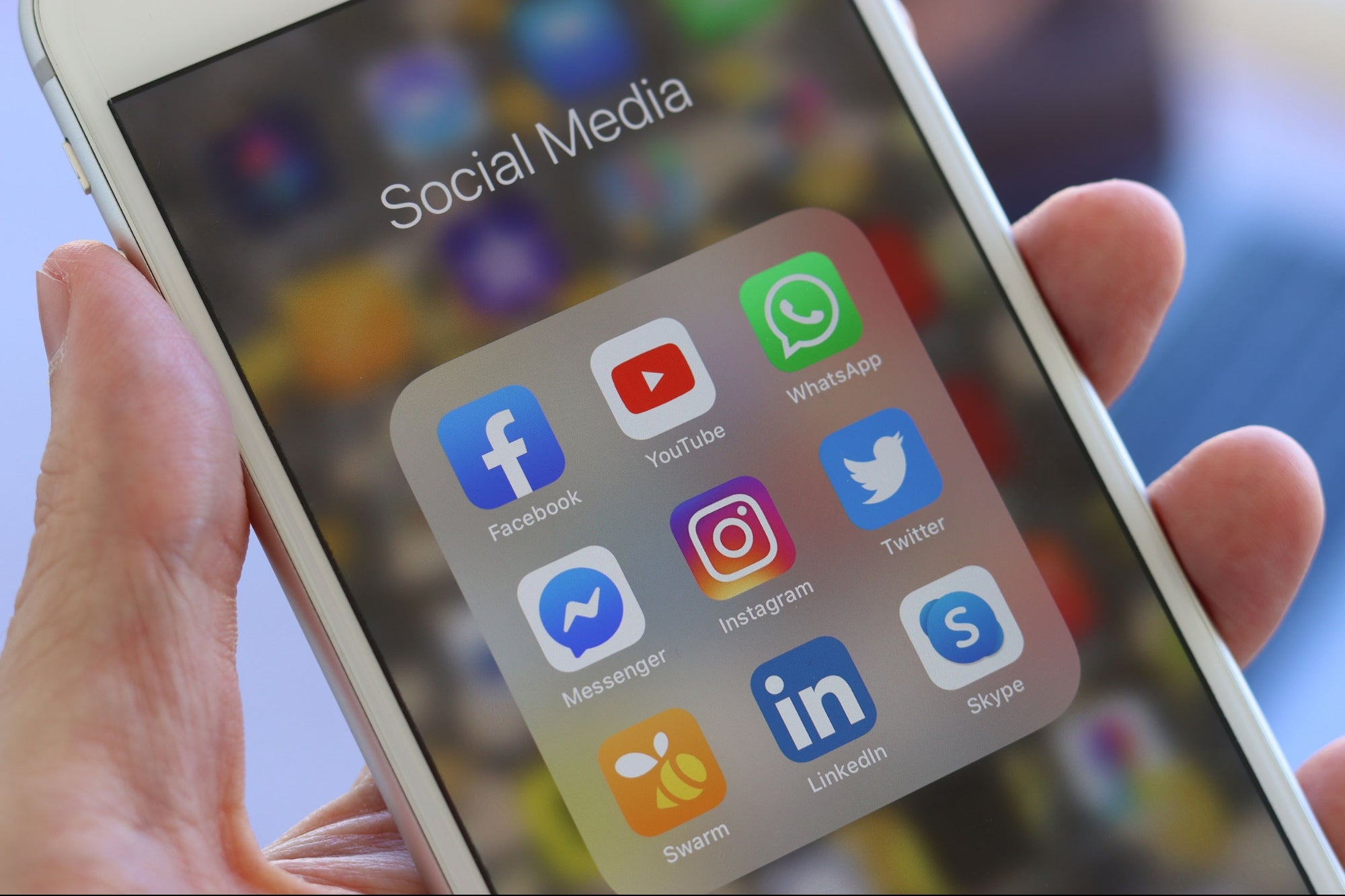 The 6 Simple Steps of Running a Successful Social Media Contest