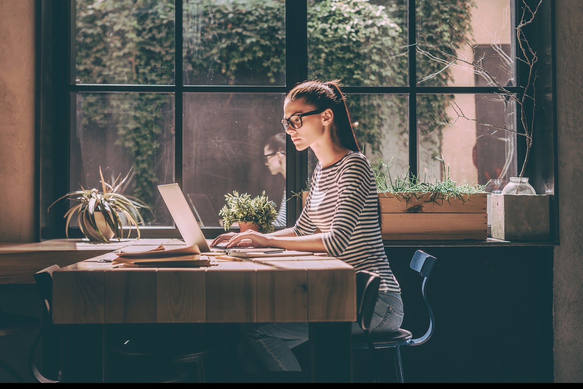 From Side Hustle to Solopreneur: The Steps You Need to Take to Make the Move 34 From Side Hustle to Solopreneur: The Steps You Need to Take to Make the Move