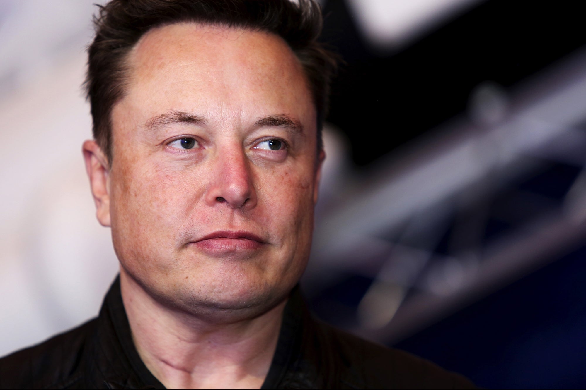 Elon Musk Sells Millions of Tesla Shares, Per SEC Filing 3 Elon Musk Sells Millions of Tesla Shares, Per SEC Filing