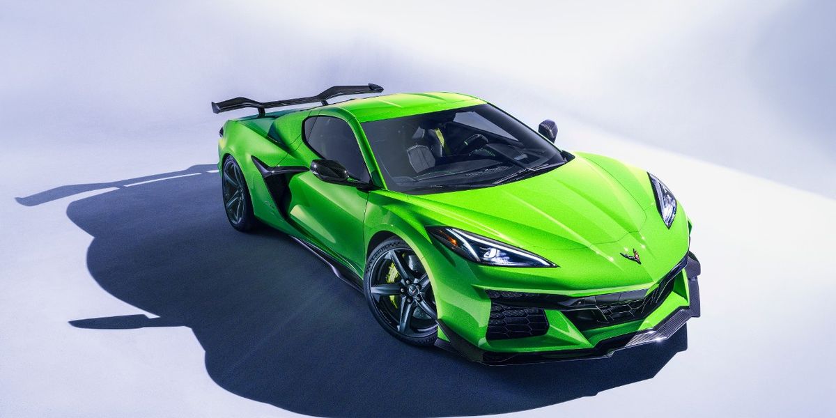 2023 Chevy Corvette Z06 with Zany Green Paint, Matching NFT to Be Auctioned 37 2023 Chevy Corvette Z06 with Zany Green Paint, Matching NFT to Be Auctioned