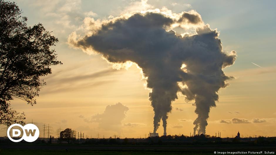 Multi-billion euro lawsuits derail climate action | DW | 19.04.2021 4 Multi-billion euro lawsuits derail climate action | DW | 19.04.2021