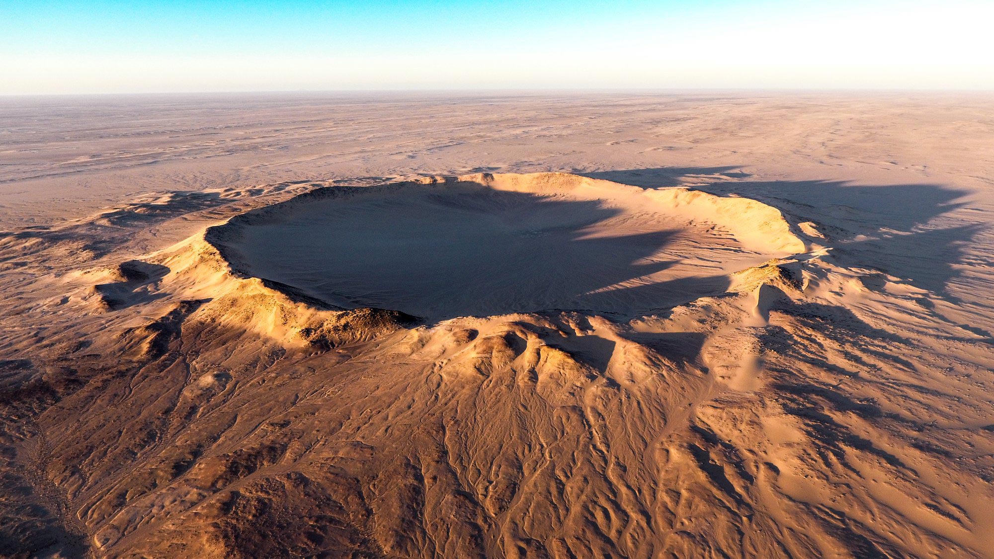 Tenoumer Crater, Mauritania – One of the Best-Preserved Craters on Earth 4 Tenoumer Crater, Mauritania – One of the Best-Preserved Craters on Earth