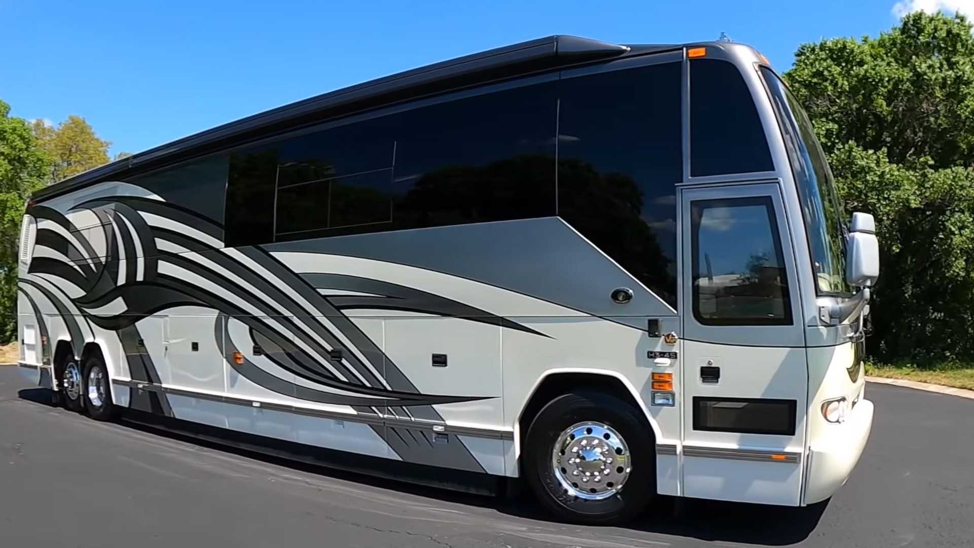 Bonkers Luxury Motorcoach Has Two Bathrooms And A Basement Bedroom
