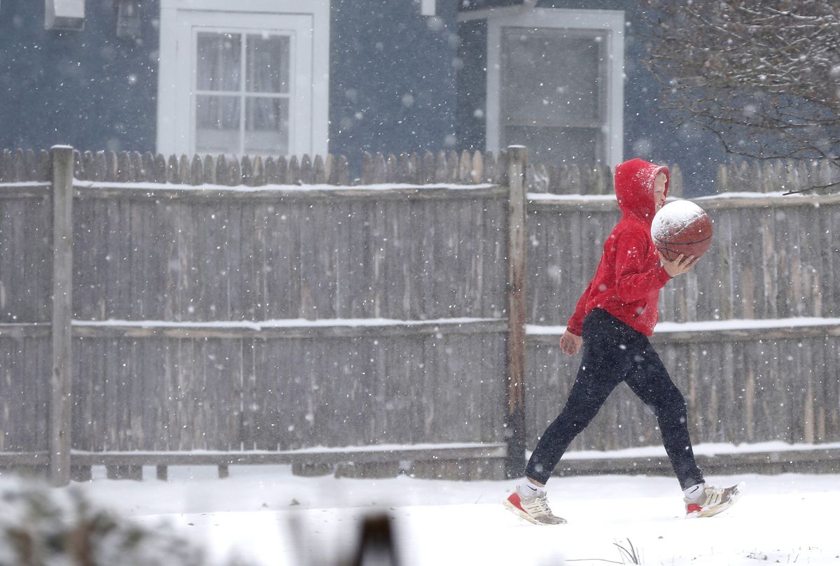 Brief, heavy snow falls on Chicagoland 62 Brief, heavy snow falls on Chicagoland