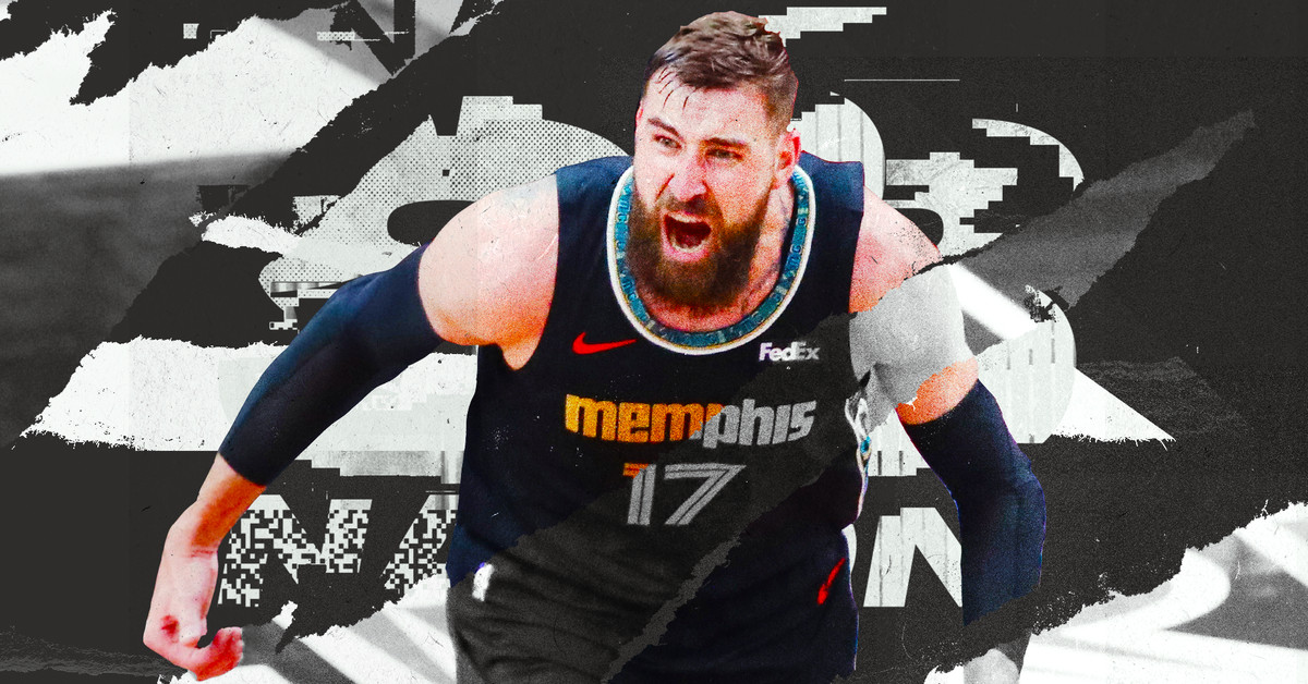 How Jonas Valanciunas stands in the dunker’s spot without standing still