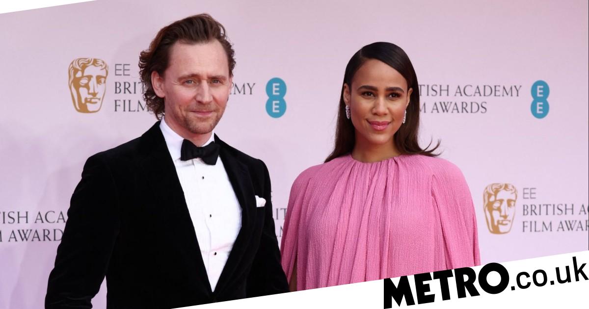 Tom Hiddleston and girlfriend Zawe Ashton 'engaged' 36 Tom Hiddleston and girlfriend Zawe Ashton 'engaged'