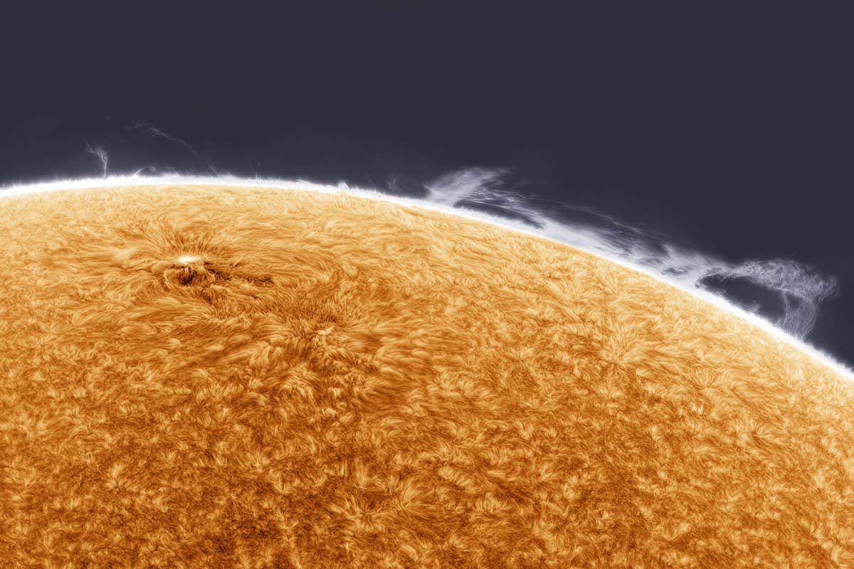 Stunning solar prominences shine in photography competition 1 Stunning solar prominences shine in photography competition