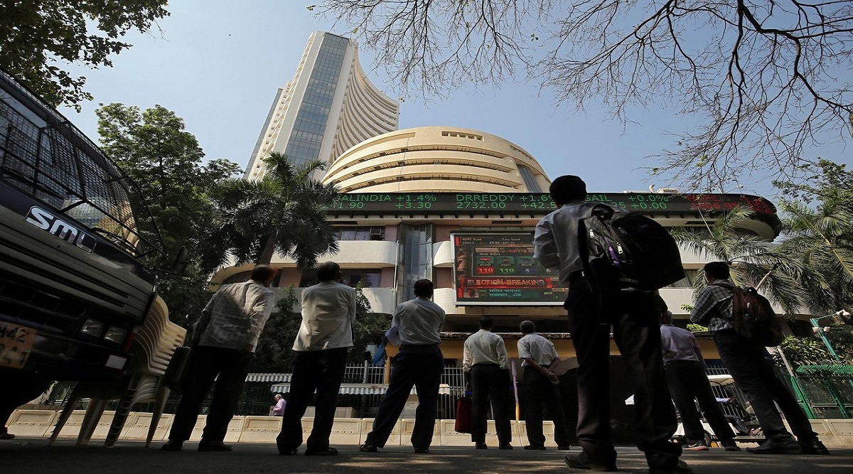 Share Market LIVE: SGX Nifty hints at gap-up start on F&O expiry; RBI moves shore-up forex, stem rupee fall