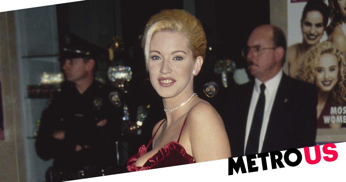 Soap actress Robyn Griggs dies aged 49 following cervical cancer battle 13 Soap actress Robyn Griggs dies aged 49 following cervical cancer battle