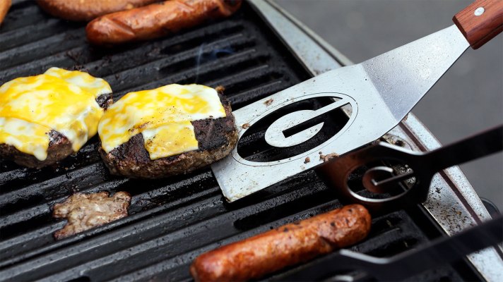 The Perfect College Football Tailgate